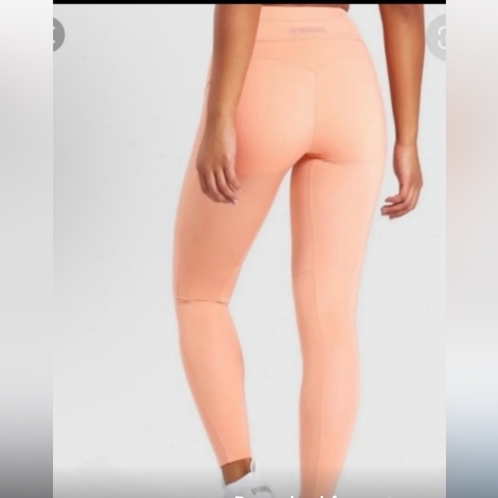 Gymshark Move Leggings - Sour
Bellini Peach Women’s Size Medium mesh insert - Picture 3 of 12